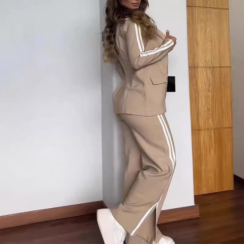 WW | Blazer Mit Kerbrevers Und Hose Mit Weitem Bein Satz