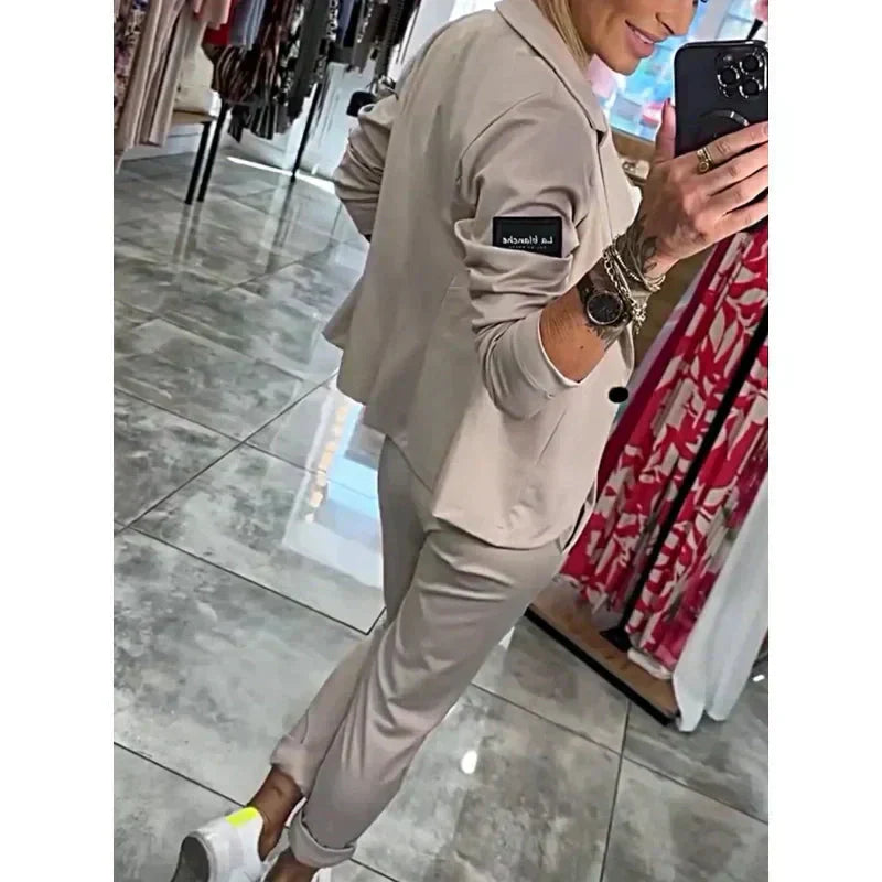 WW | 2-Teiliges Set Bestehend aus Einem Lässigen Blazer und Einer Hose