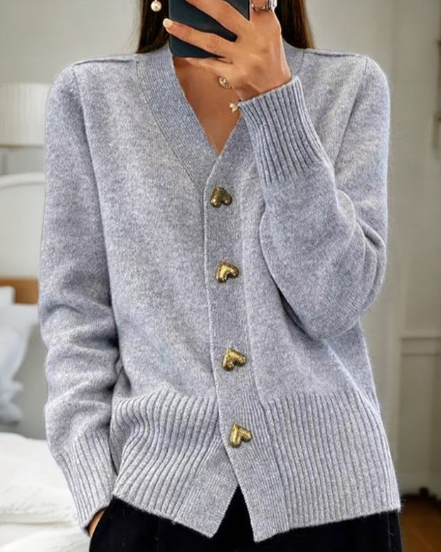 WW | Elegante Strickjacke Mit Herzknöpfen