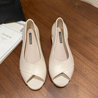 WW | Cut Out Komfort Heels