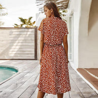 mit geflecktem Muster