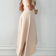 WW | Stylischer V-Ausschnitt Midikleid