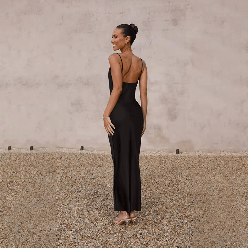 W&W Mode | Zeitloses Satinkleid Mit Offenem Rücken Und Elegantem Design