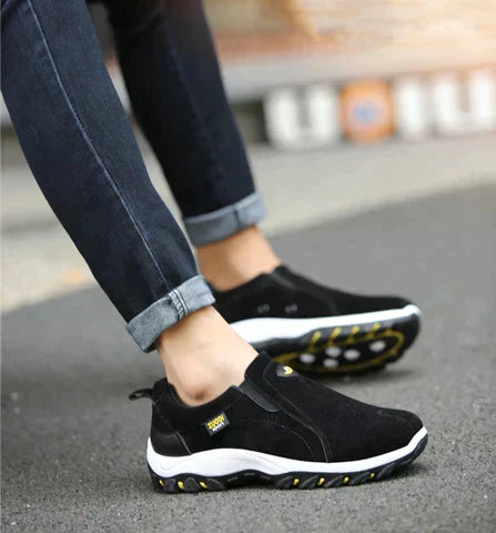 WW | Slip-On Sneaker für Herren mit elastischen Einsätzen – Komfort und Bequemlichkeit für den täglichen Gebrauch