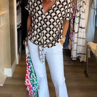 Stella | Lässiges Top mit Druck und V-Ausschnitt