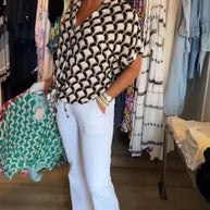 Stella | Lässiges Top mit Druck und V-Ausschnitt