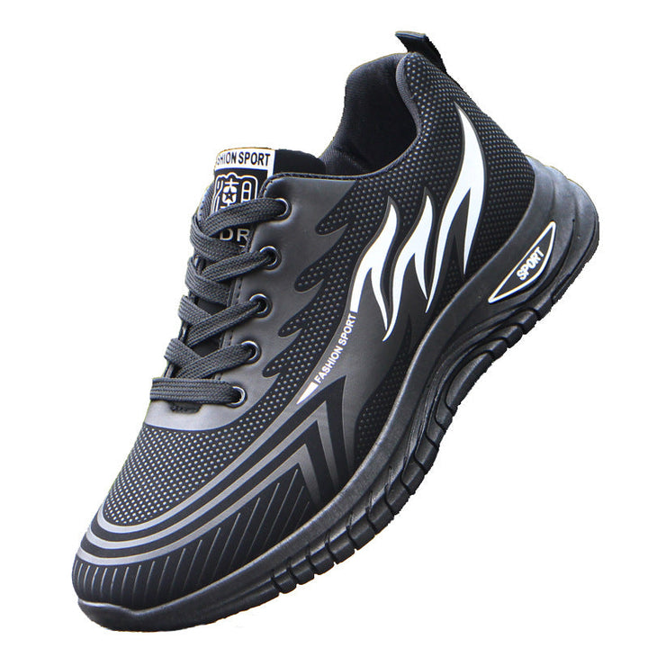 Wanderschuhe mit wasserdichtem Obermaterial und rutschfester Sohle