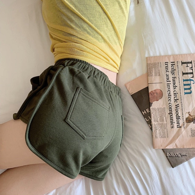 WW | Wake Up Late Shorts