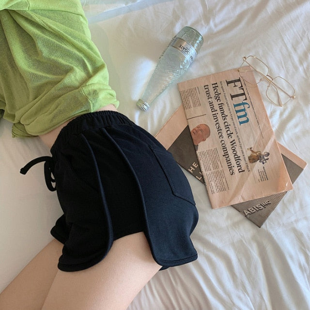 WW | Wake Up Late Shorts