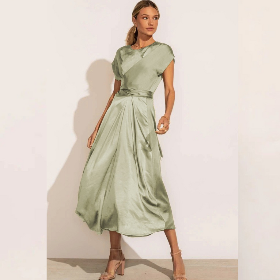 WW | Elegantes Satin-Wickel-Midi-Kleid für Damen