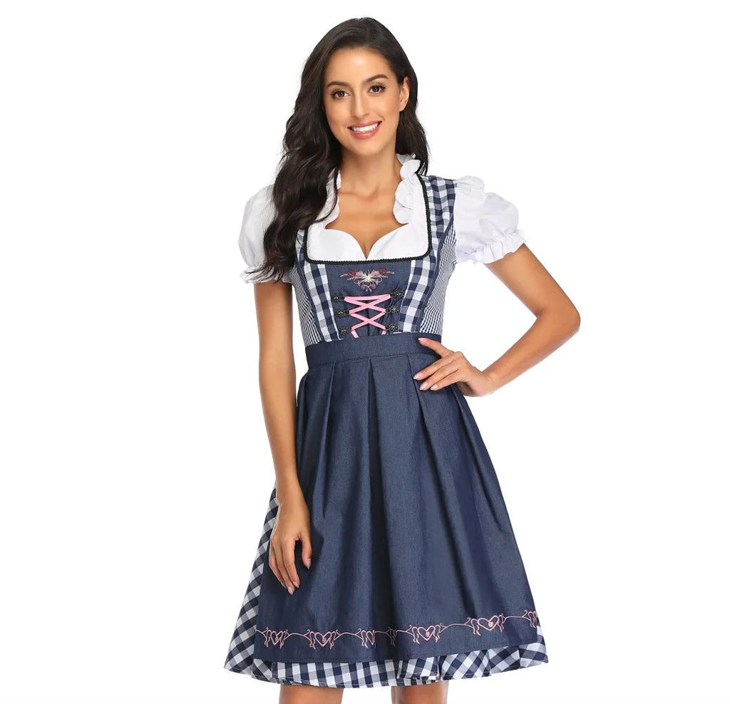 WW | Traditionelles Outfit Für Männer Und Frauen