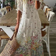 WW | Maxikleid mit halben Ärmeln und V-Ausschnitt mit Blumenmuster