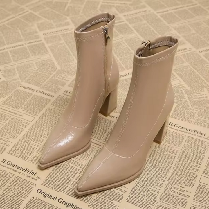 W&W Mode | Glänzende Lackleder Stiefeletten für Damen