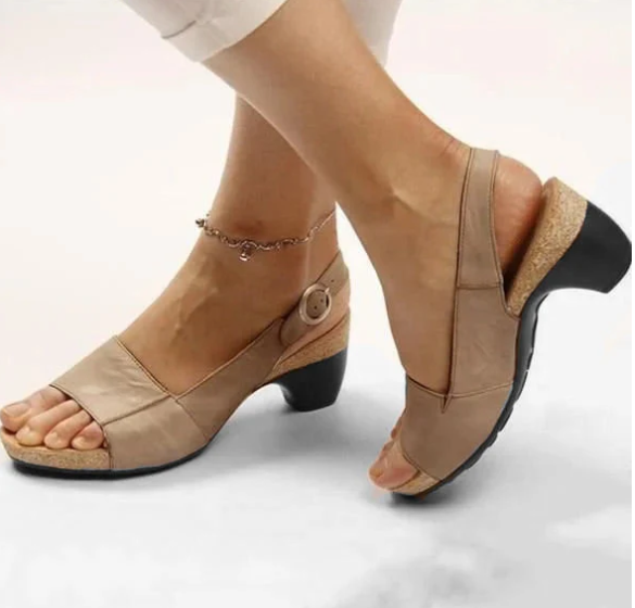 W&W Mode - Bequeme, elegante Schuhe mit niedrigem, klobigem Absatz