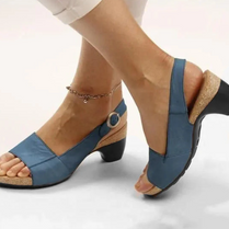 WW - Bequeme, elegante Schuhe mit niedrigem, klobigem Absatz