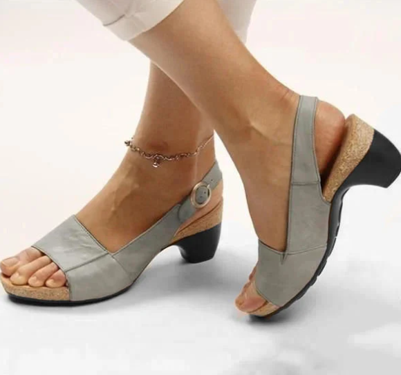 W&W Mode - Bequeme, elegante Schuhe mit niedrigem, klobigem Absatz