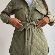 Wattierte, lockere Jacke in Übergröße