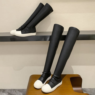 W&W Mode | Flache Stiefel für Frauen