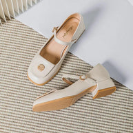 WW | Mary-Jane-Flats mit Eckiger Spitze und Blumendetail