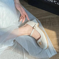 WW | Mary-Jane-Flats mit Eckiger Spitze und Blumendetail