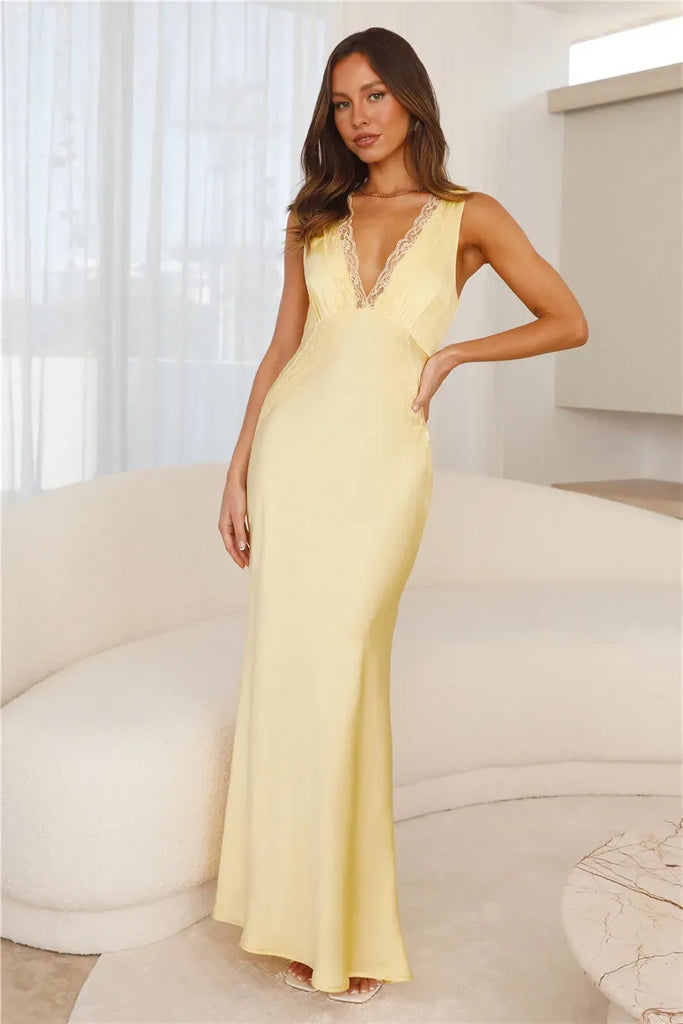 WW | Tiefe V-Ausschnitt Satin Maxi Kleid in Gelb