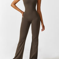 WW | V-Rücken Auslaufender Jumpsuit