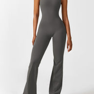 WW | V-Rücken Auslaufender Jumpsuit