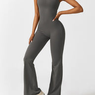 WW | V-Rücken Auslaufender Jumpsuit