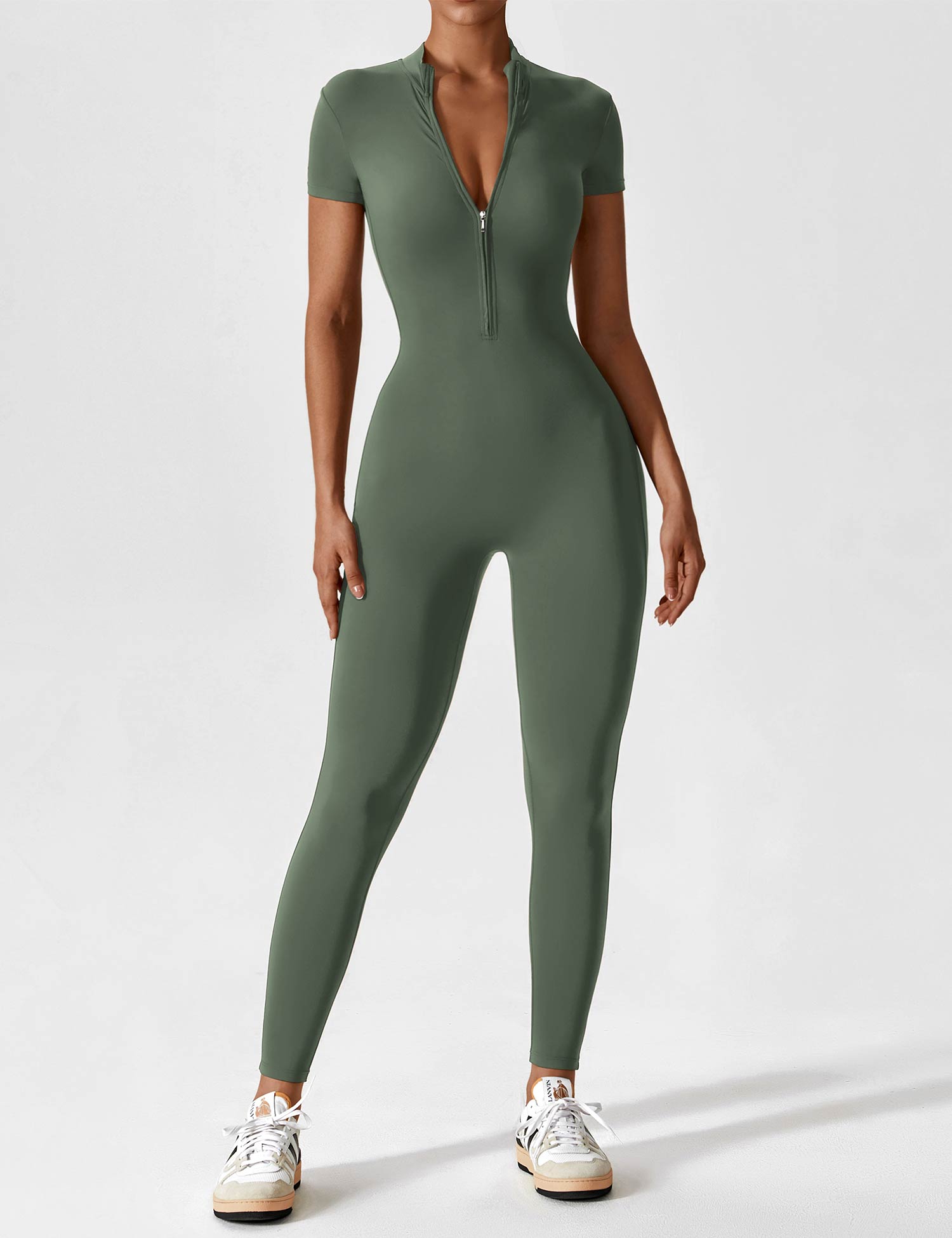 LenaFit – Kurzarm-Reißverschluss-Jumpsuits