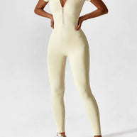 LenaFit – Kurzarm-Reißverschluss-Jumpsuits