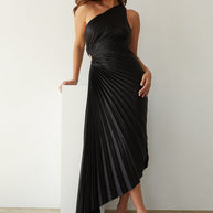 WW | One Shoulder Plissee Midi Kleid