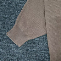 W&W - Goldfarbener einfarbiger Pullover mit Rundhalsausschnitt