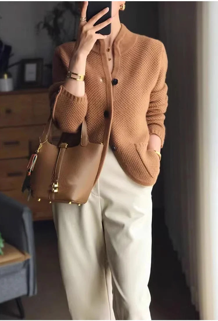 W&W | Gestrickter Stehkragen