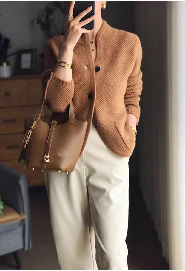 W&W | Gestrickter Stehkragen