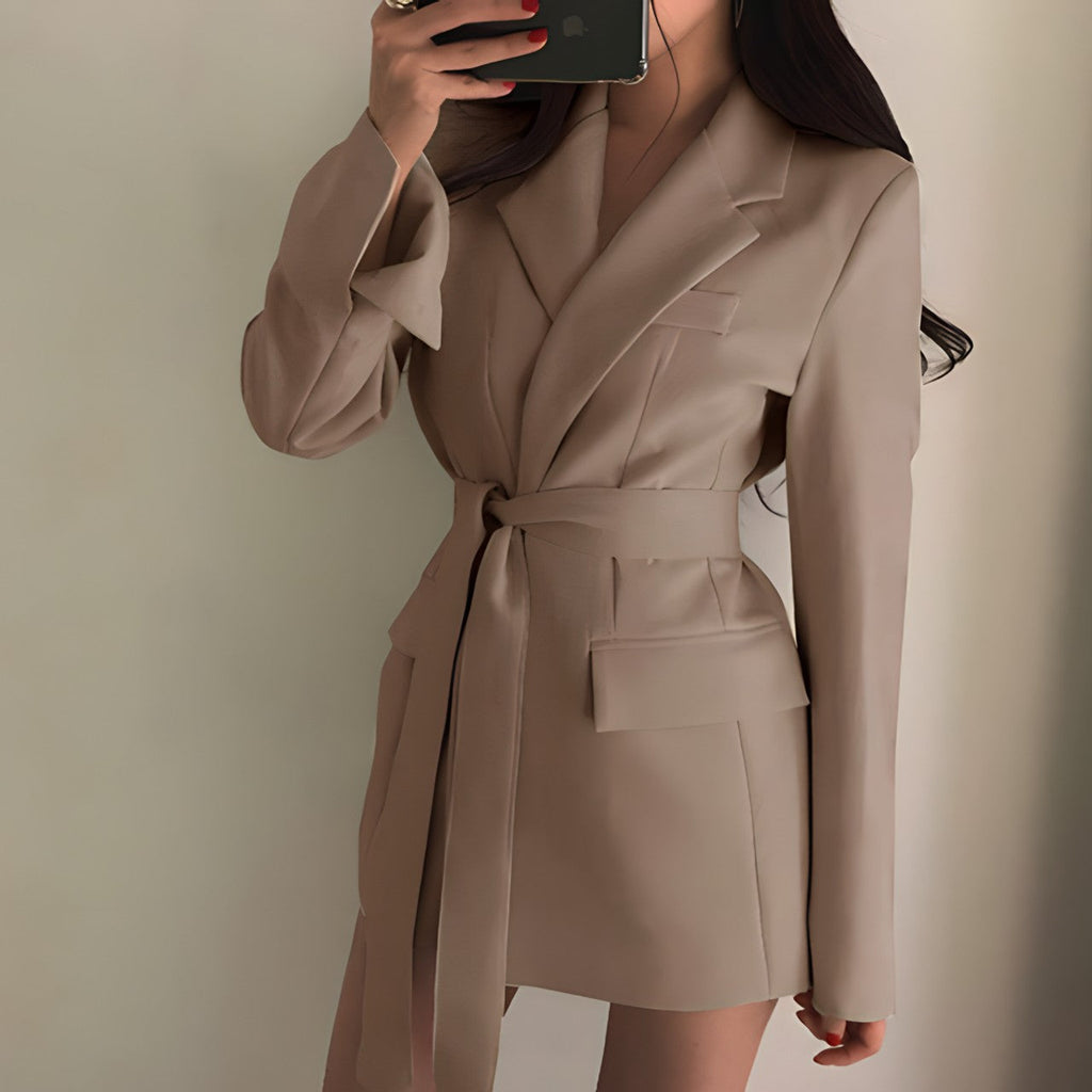 WOLFF - Eleganter Blazer mit Gürtel