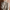 Ein mensch in einem lose grau rollkragenpullover 