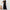 Model in einem schwarz kleid mit v-ausschnitt