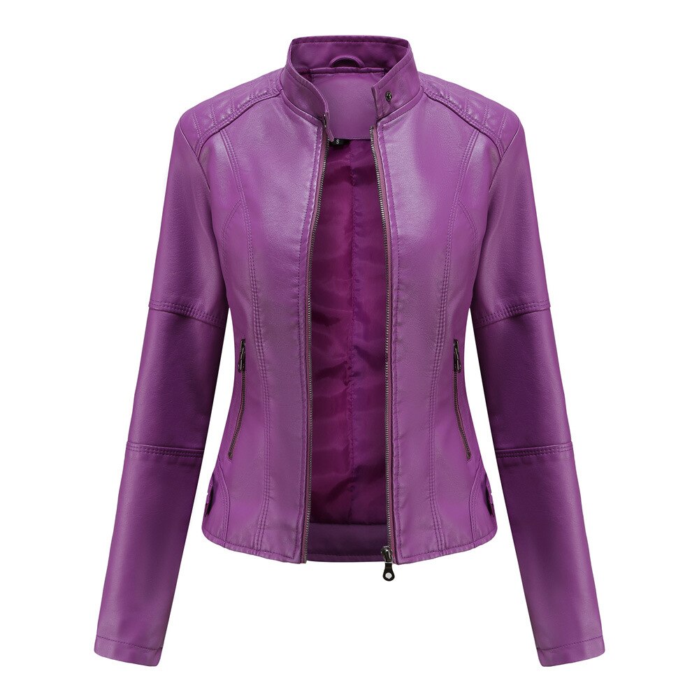 Violett lederjacke mit mao-kragen auf weißem hintergrund