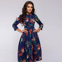 Retrozo – Ein edles, mittellanges Kleid - FashionWOLF