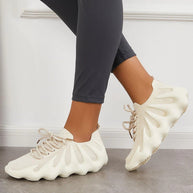 Strana - Einzigartige, stylische Sneaker - Wolf Fashion