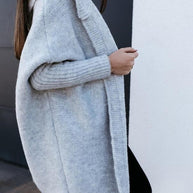 VELOVA - Oversize Boxy-Langarm-Strickjacke mit Kapuze - FashionWOLF