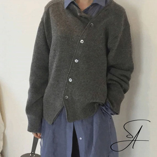 WOLFF | Wickel-Cardigan mit stilvollen Knopfdetails